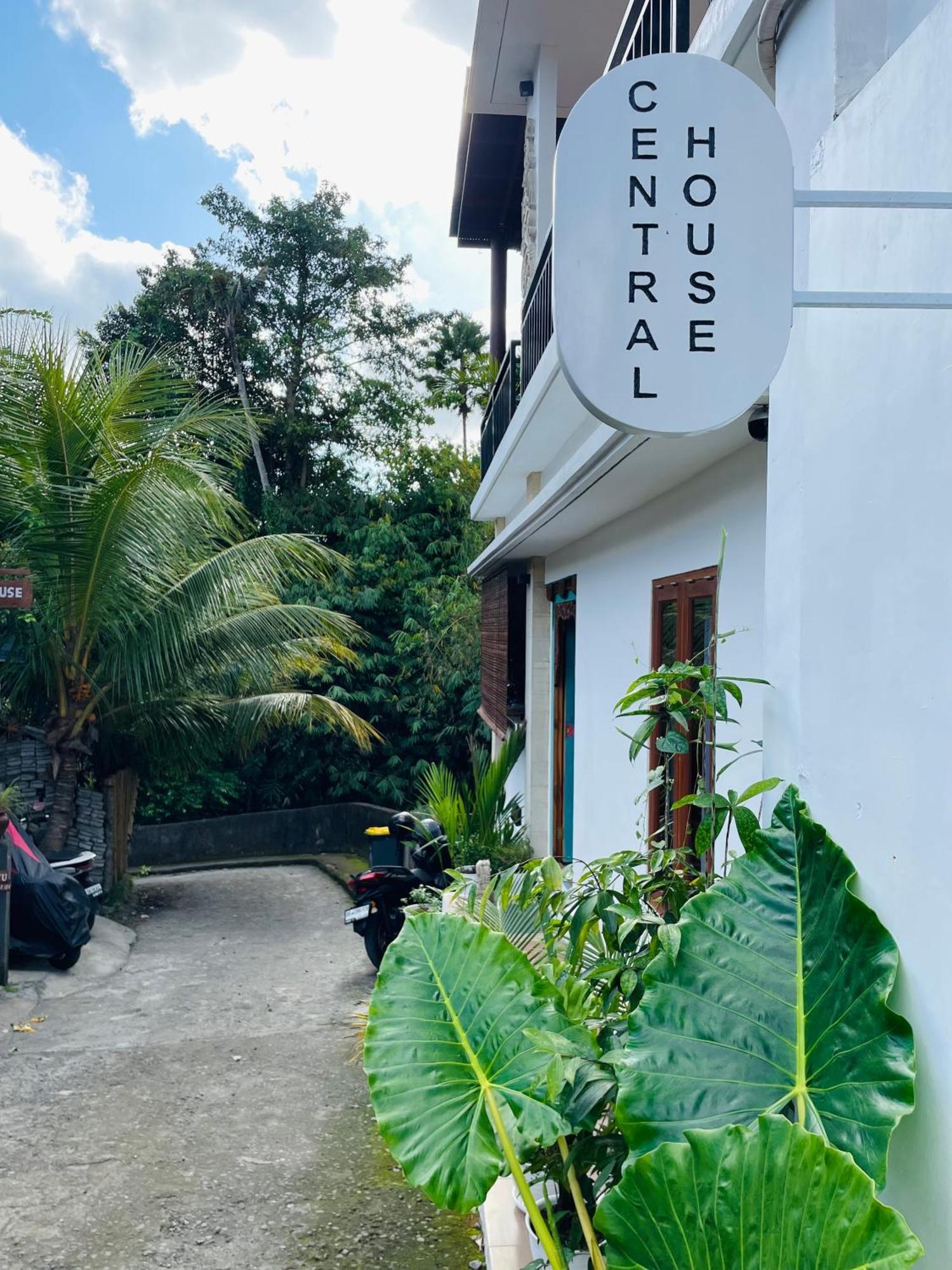 Central House Ubud Exteriör bild